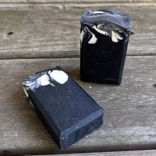 CHARCOAL & TEA TREE
